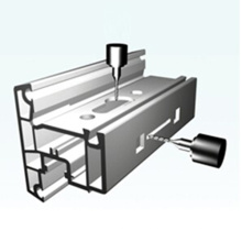 Fenêtre en aluminium et broyage de porte